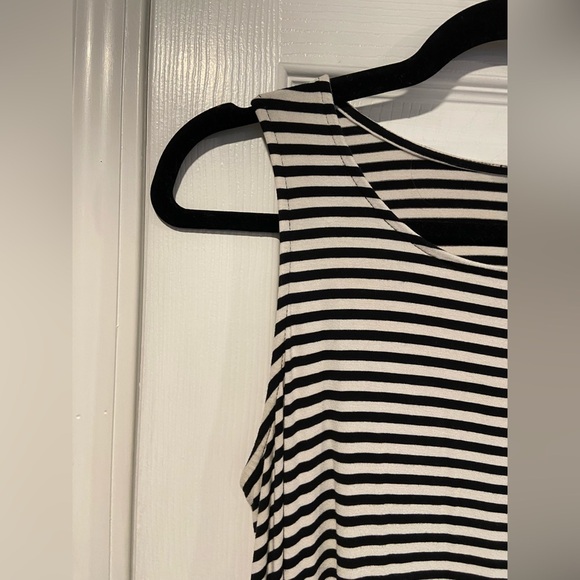 Old Navy Size S Black White Stripe Sleeveless A Line Knit Stretch Mini Dress - Picture 8 of 11